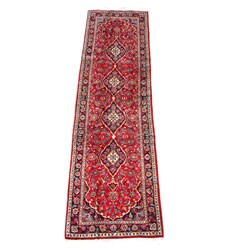 Persian Kashan Red/ Navy Runner (2'8 x 6'5)