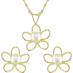 14k Yellow Gold Pearl Earrings and Necklace Set (3.5-4.5 mm)