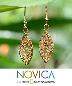 22k Goldplated 'Forest Duet' Natural Leaf Earrings (Thailand)