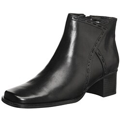 White Mountain Women's 'Merth' Booties