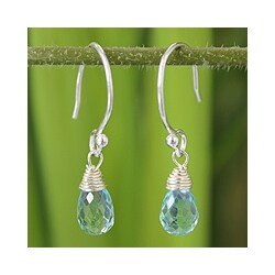 Sterling Silver 'Dewdrops' Blue Topaz Earrings (Thailand)