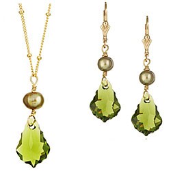 Charming Life 14k Goldfill Green Crystal and Pearl Jewelry Set (7 mm)