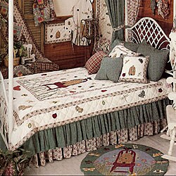 Garden Friends Queen Cotton Quilt