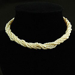 Handmade White Freshwater Pearl Choker Necklace (Thailand)