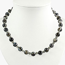 Handmade Silver Sardonyx Agate Flower Necklace (Thailand)