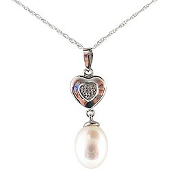 14k White Gold Akoya Pearl Illusion Heart Necklace (7-7.5 mm)