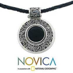 Sterling Silver 'Midnight Beauty' Onyx Necklace (Indonesia)