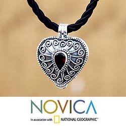 Sterling Silver 'Secret Love' Garnet Locket Necklace (India)