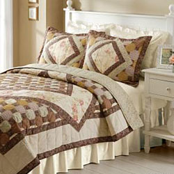Golden Moments Quilt Set