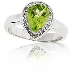 Sterling Silver Peridot and 1/10ct TDW Diamond Teardrop Ring