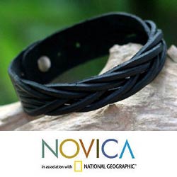 Braided Leather 'Licorice' Men's Bracelet (Thailand)