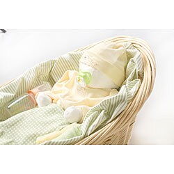 'Love Bundle' Unisex New Baby Gift Basket.