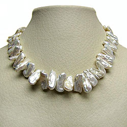 Silver 18-inch Freshwater Biwa Pearl Necklace (12-14 mm)