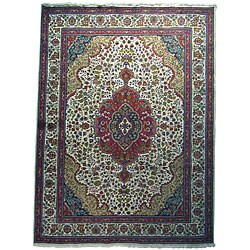 Persian Hand-knotted Ivory Tabriz Rug (8'5 x 11'4)