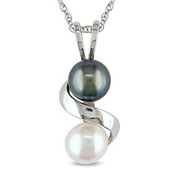 10k White Gold Black and White Freshwater Pearl Necklace (5-5.5 mm)