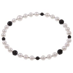 Sterling Silver White Freshwater Pearl and Onyx Bangle Bracelet (5-7mm)