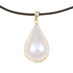 10k Yellow Gold Pear-shape Mabe Pearl Necklace (12x18mm)