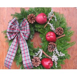 Fresh Balsam Apples and Cinnamon Wreath<br />
