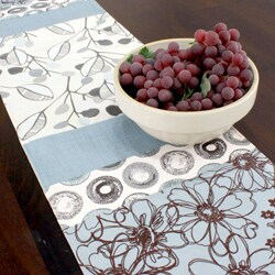 Laurel Glacier Reversible Pieced 13x72-inch Table Runner