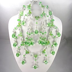 Silverplated Peridot Green Crystal and White Pearl Jewelry Set