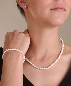 14k Akoya Cultured Pearl Set (5.5-6 mm/18 in/7in)
