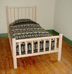 Cumberland Twin-size Bay Bed