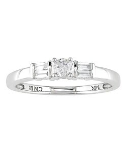 14k White Gold 1/4ct TDW Round Diamond Three-Stone Ring (G-H/ I1-I2)