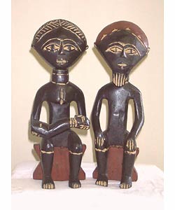 African Village Couple 14-inch Wood Statue (Ghana)