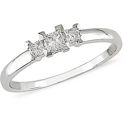 14k White Gold 1/4ct TDW Princess Diamond Three-Stone Ring (I-J/ I2)