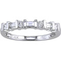 18k White Gold 1/3ct TDW Round and Baguette Diamond Wedding Band (G-H, SI)