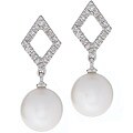 14k Gold Cultured Pearl 1/10ct TDW Diamond Earrings (I, I3)