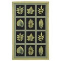 Hand-hooked Forest Black Wool Rug (5'3 x 8'3)