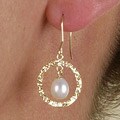 14k Gold Freshwater Pearl Circle Earring