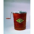 White Mountain 4-quart Hand Crank Ice Cream Maker