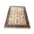 Indo Sarouk Hand-kotted Ivory/Navy Rug (6' x 9')