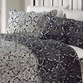 Larson Black/ White Quilt Set