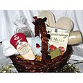 'Glittering Hearts' Spa Gift Basket