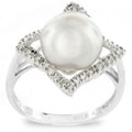14k Gold Pearl and 1/5ct TDW Diamond Ring