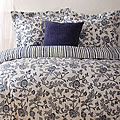 Hepburn 4-piece White/ Ocean Comforter Set