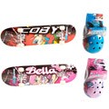 KIDZAMO 31-inch Skateboard/ Helmet Set