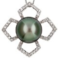 18k Gold Black Tahitian Pearl and 1/2ct TDW Diamond Necklace (I, SI) (11.5 mm)