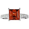 14k White Gold Garnet and 1/10ct TDW Diamond Ring ( H/I, I1/I2 )