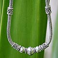 Sterling Silver 'Trinity' Necklace (Thailand)