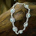 Sterling Silver 'Blue Majesty' Topaz Bracelet (India)