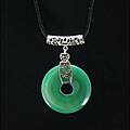 Sterling Silver Tibetan Green Agate Necklace (China)