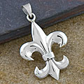 Sterling Silver 'Fleur de Lis' Pendant (Thailand)