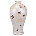 Natural Pearl Vase