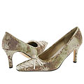 J. Rene� Braelyn Beige