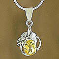 Sterling Silver Topaz 'Golden Majesty' Necklace (India)