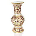 Benjarong 'Dang Pak Ban' Porcelain Vase (Thailand)